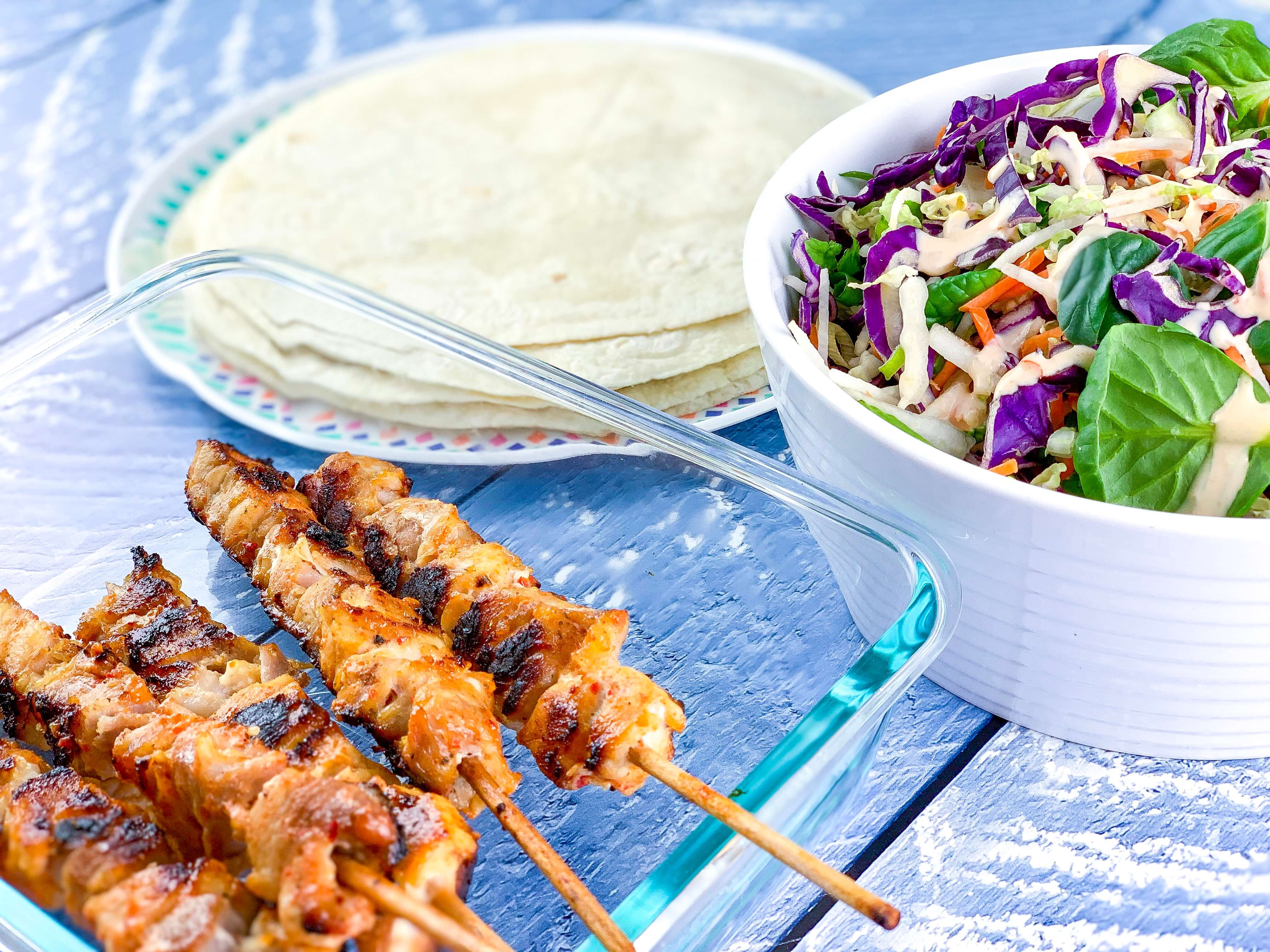 easy camping dinners - sweet chilli chicken wraps