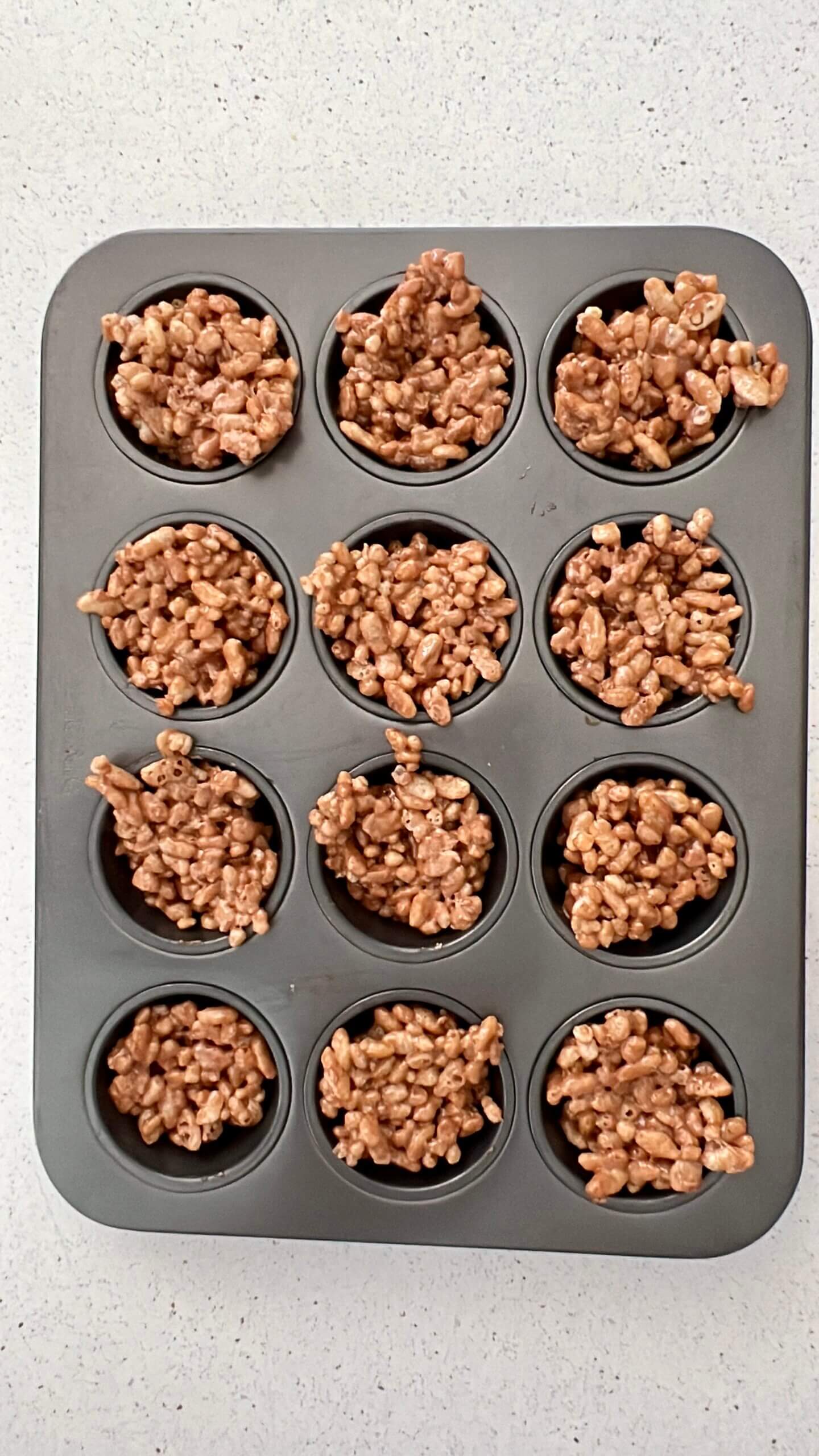 Mars Bar Slice Christmas Puddings and Christmas Wreaths Stuff Mums Like